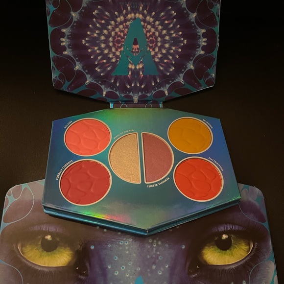 Avatar make up pallets - Picture 4 of 7